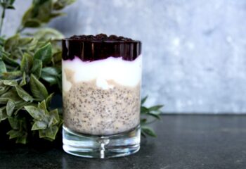 BLUEBERRY CHEESECAKE OATS