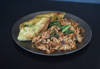 CHICKEN WITH SPINACH AND KALE WILD RICE